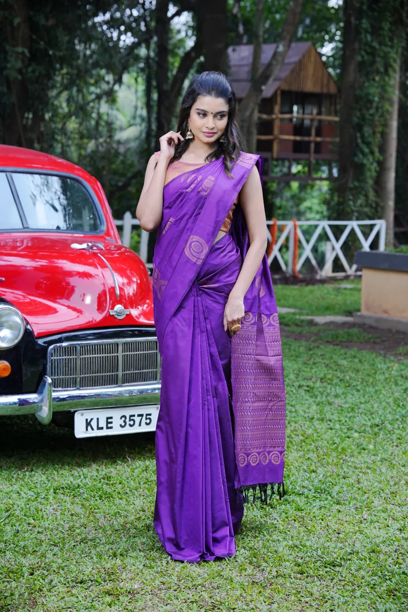 Beautiful Violet Sensational Kancheepuram Silk Saree. Jolly Silks The Destination Of Silks Online shopping site Jolly Silks